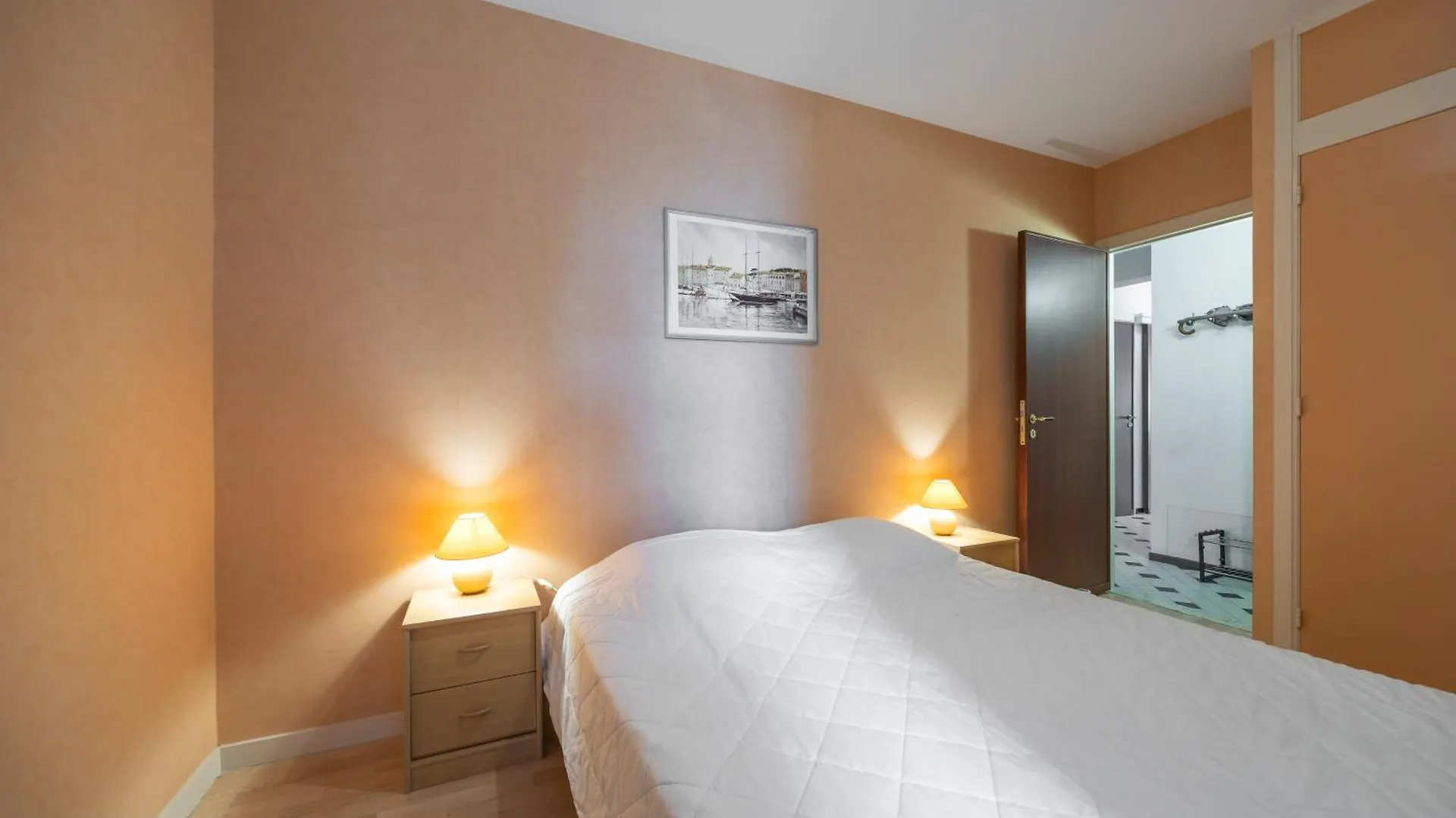 Osborn Heaven Apartment Ostend Belgium