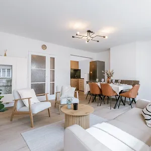  Apartment Hugo By The Harbor, Light-filled And Centrally Located - Free Parking